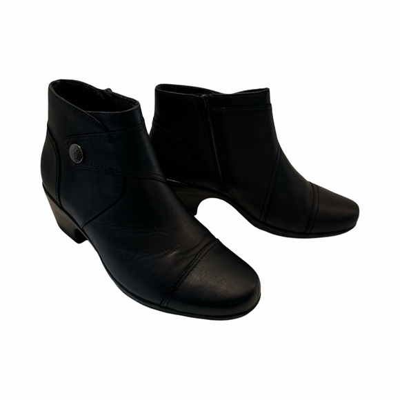 Clark’s black bootie with 2 inch heel size 8 ultimate comfort collection - Picture 2 of 11